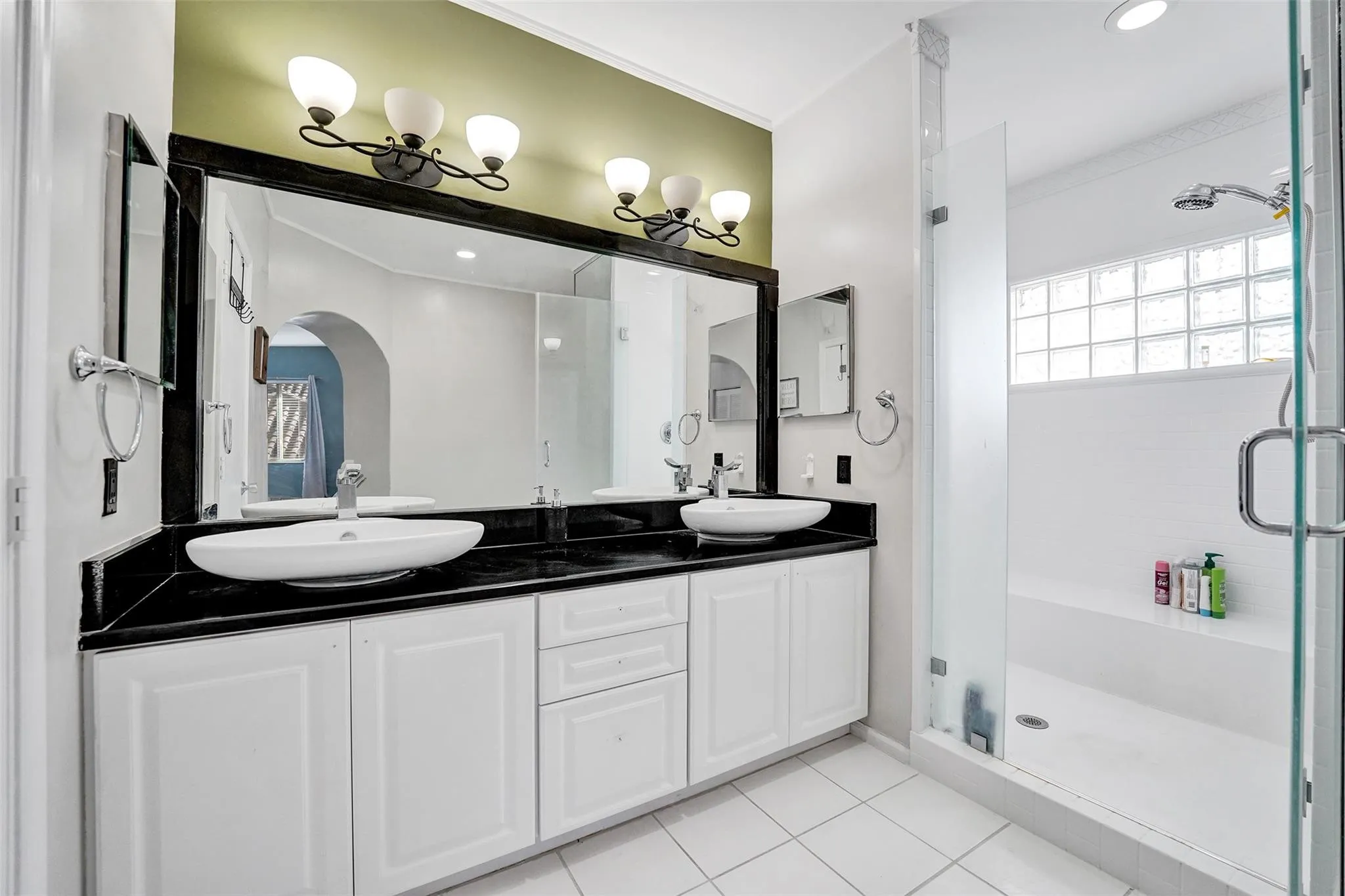 Property photo 84