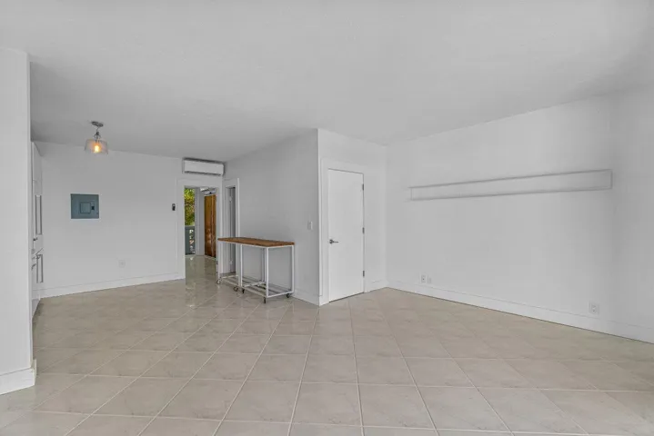 011-65SoutheastSpanishTrail-BocaRaton-FL