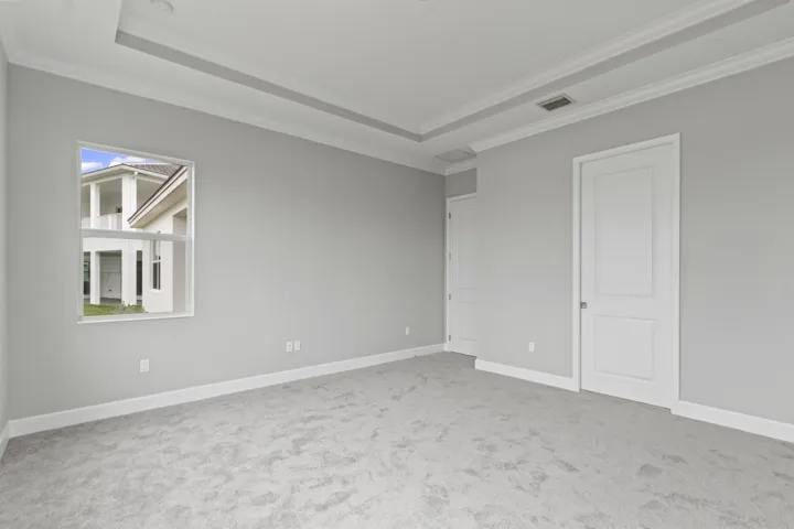 Owners Suite-017-009-4200x2800
