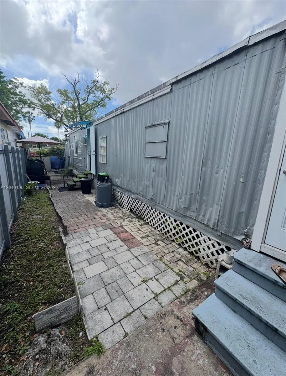 Property photo 32