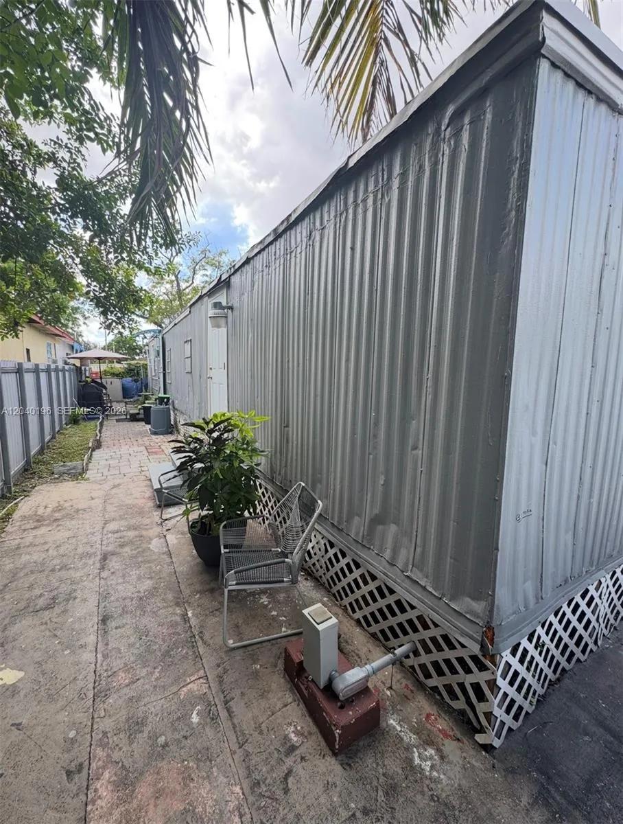 Property photo 33