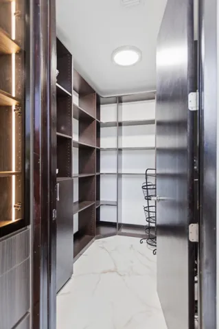 284 NE 7th Street-0395 (1)