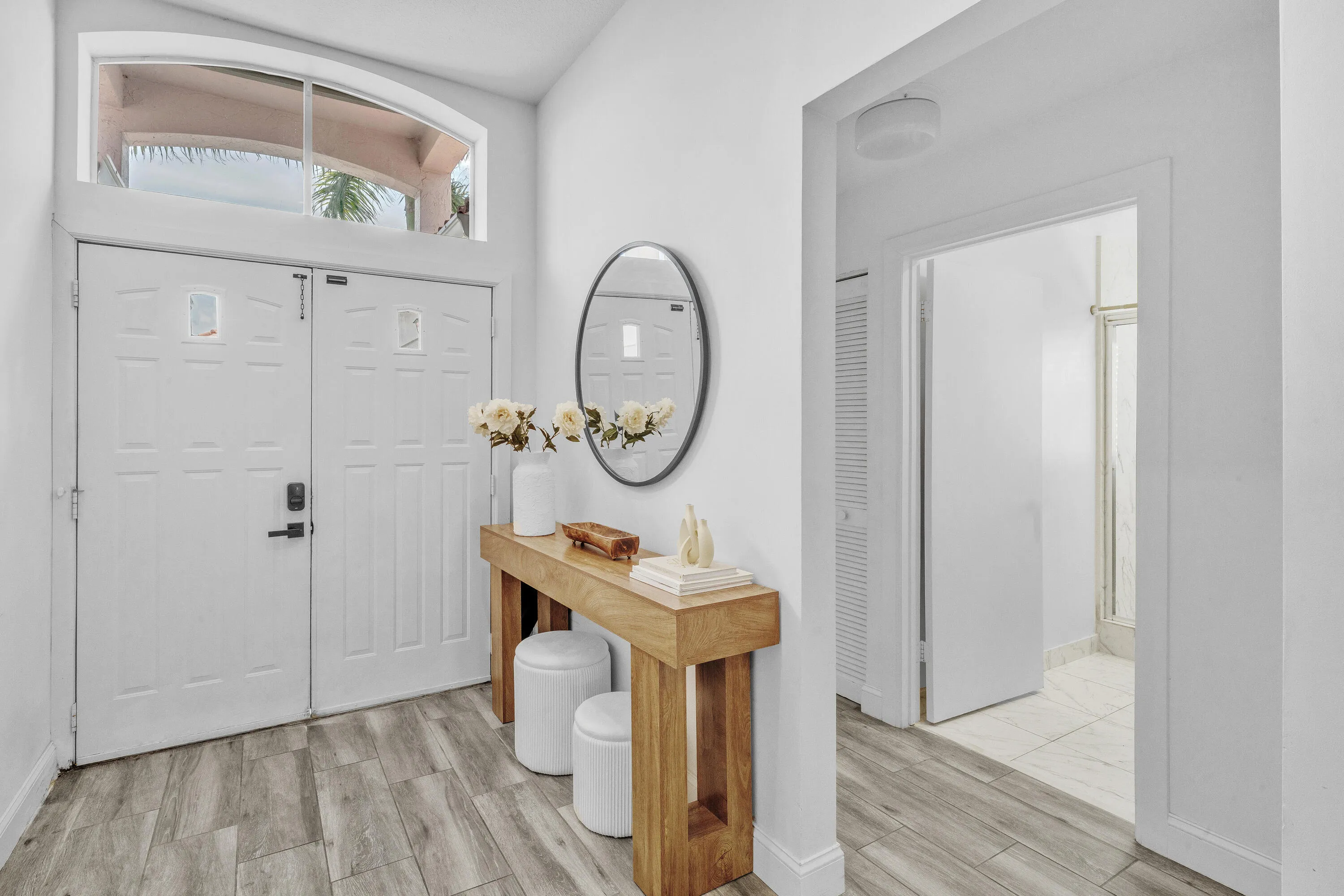 Welcoming Foyer with Elegant Entryway