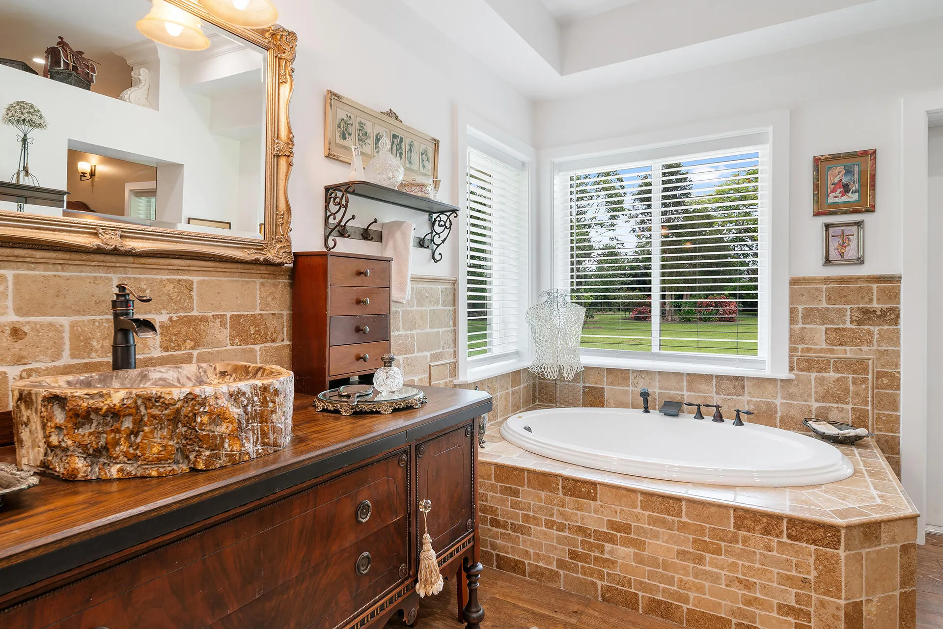 Jacuzzi Tub