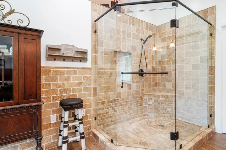 Enclosed Glass shower