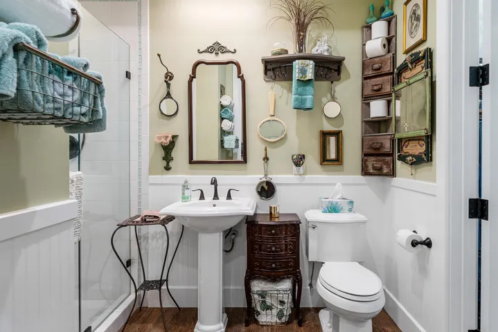 En Suite Bath