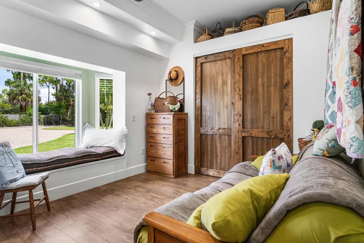 2nd Bedroom