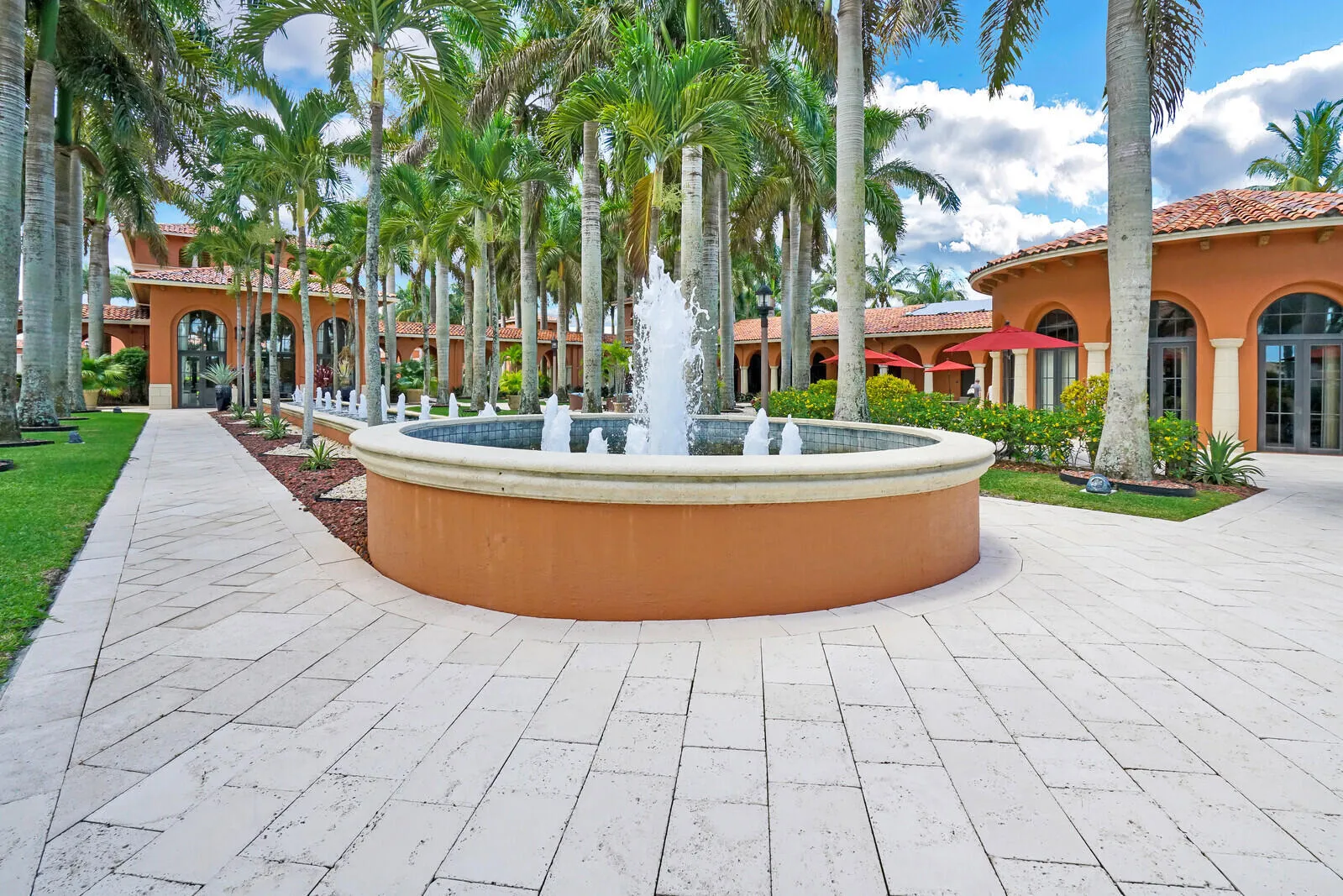 BV - Fountain 1