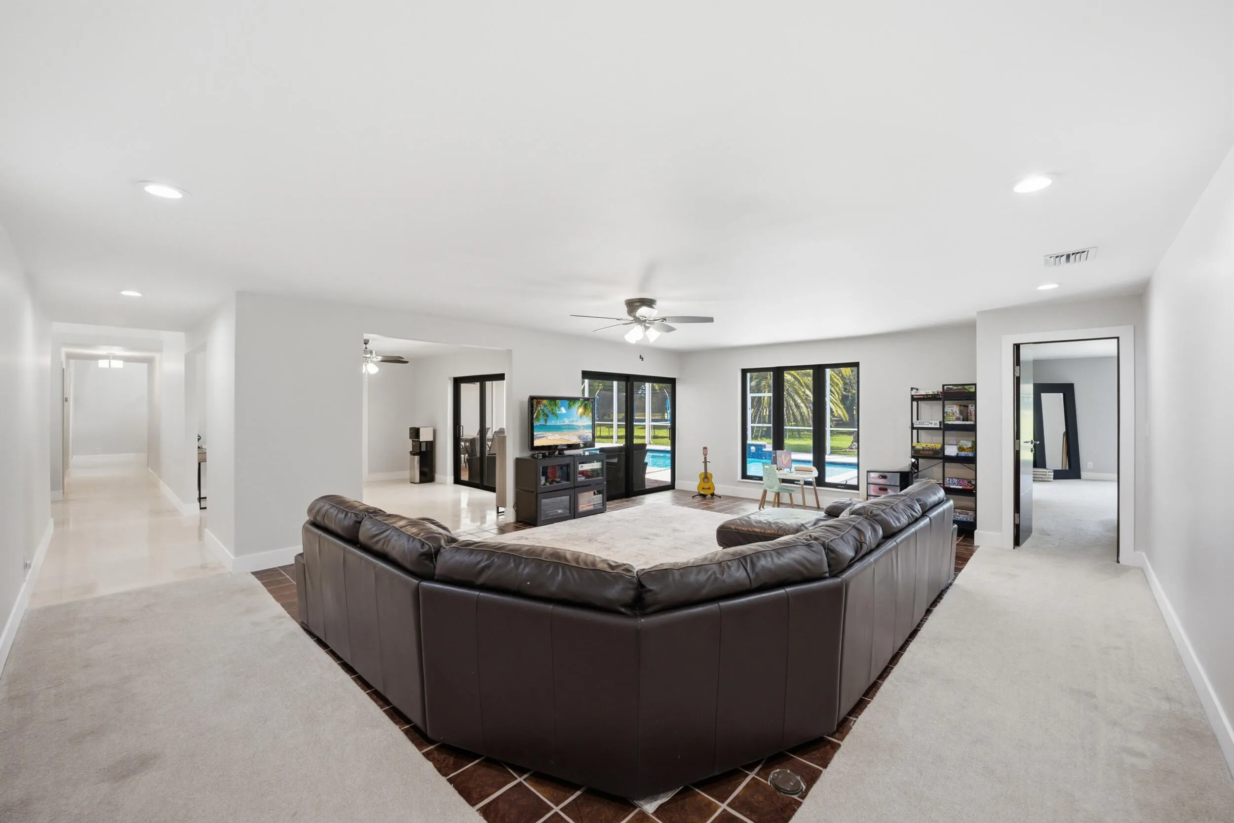 Sitting area 2nd living room
