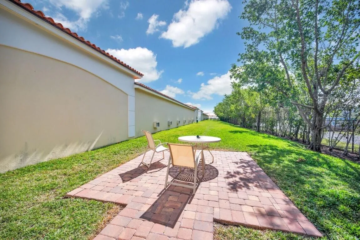Property photo 28