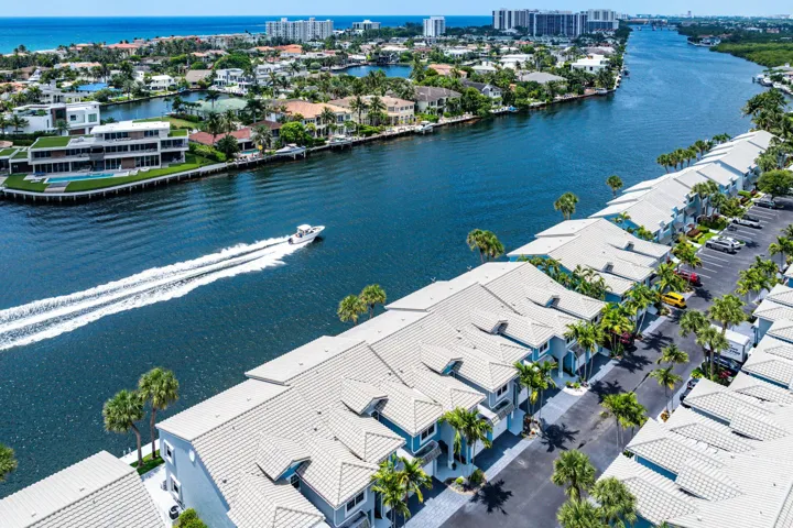 048-900JefferyStreet-BocaRaton-FL-33487-