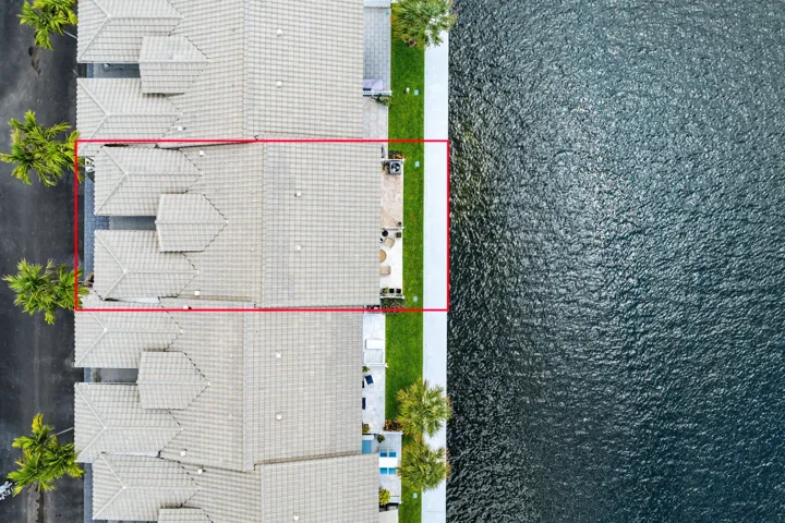 040-900JefferyStreet-BocaRaton-FL-33487-