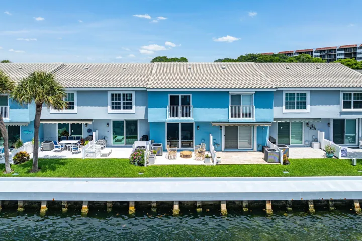 038-900JefferyStreet-BocaRaton-FL-33487-