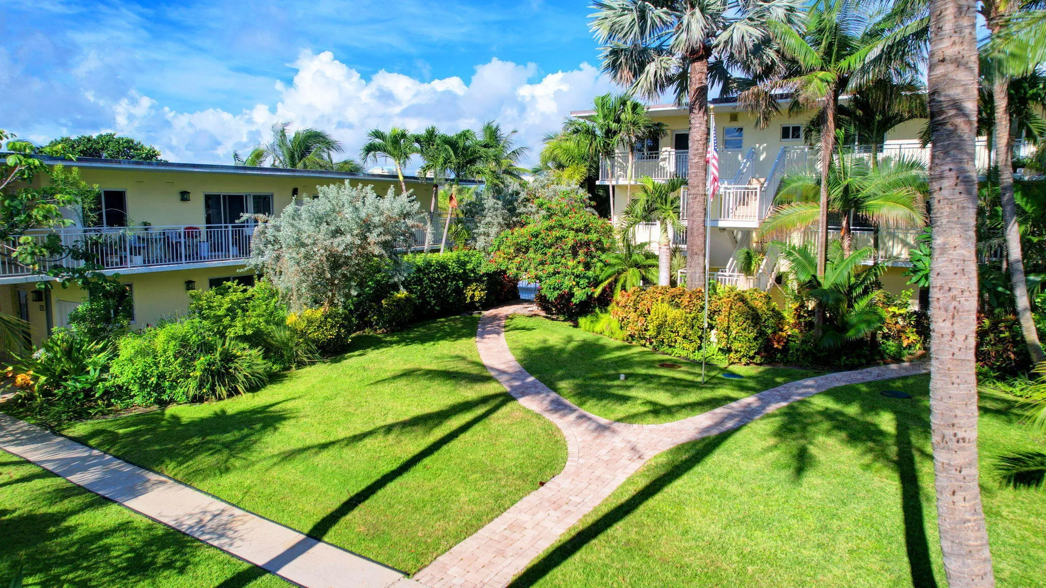 39-web-or-mls-6520 N Ocean (1)
