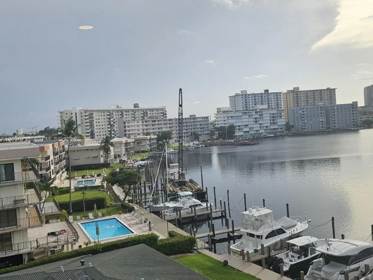 side view from balcony and guest