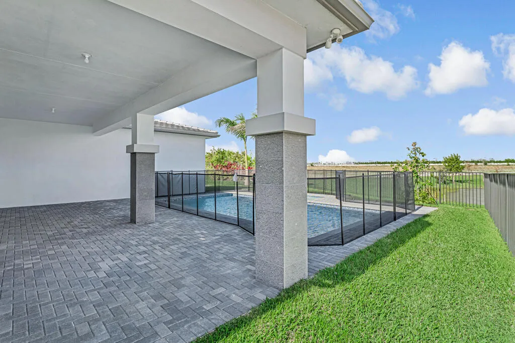 Property photo 73