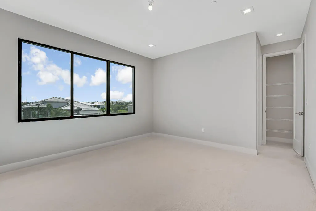 Property photo 52