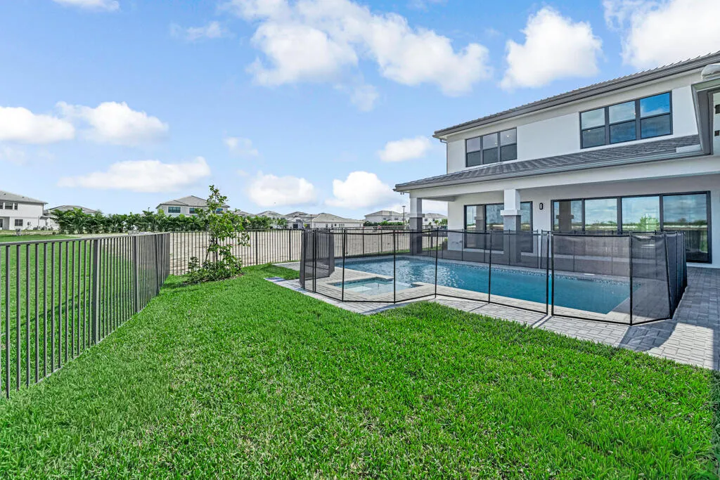 Property photo 78