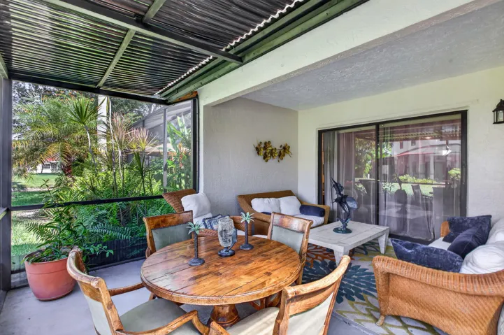 Screened-In Covered Patio / Lanai