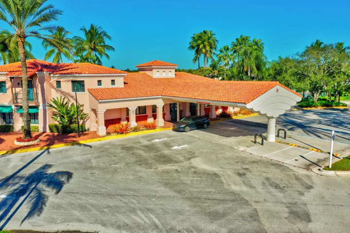 76-web-or-mls-015_dji_0478_79_80_81_82