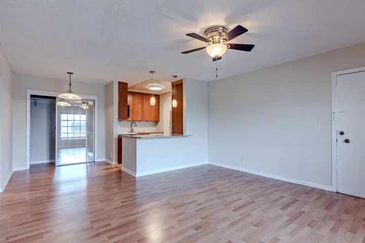 Family room 1