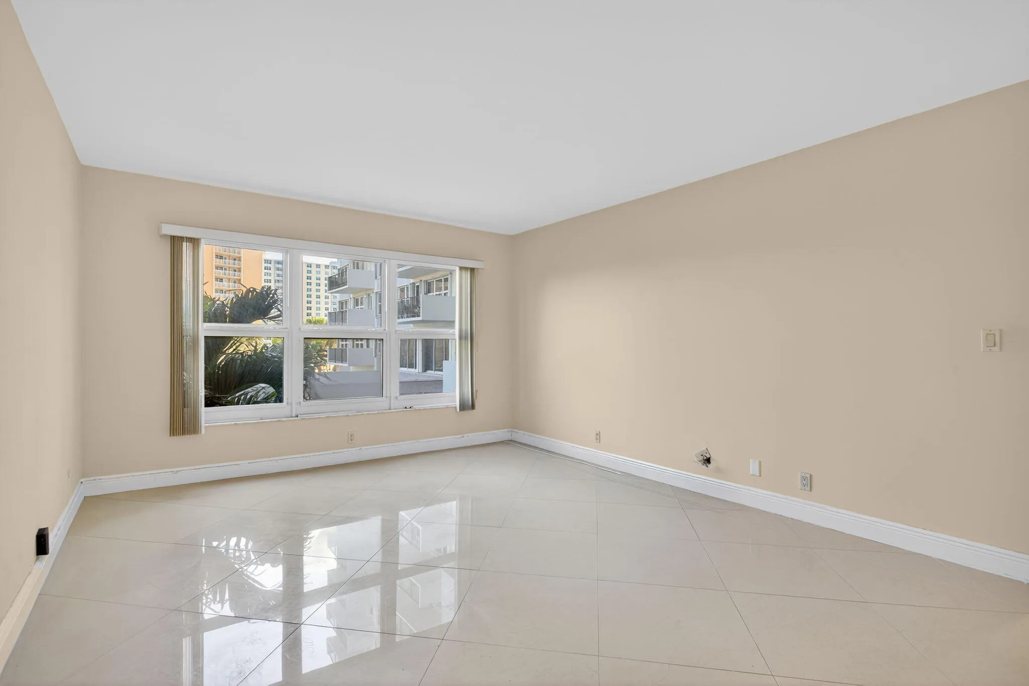 24-web-or-mls-405-8206