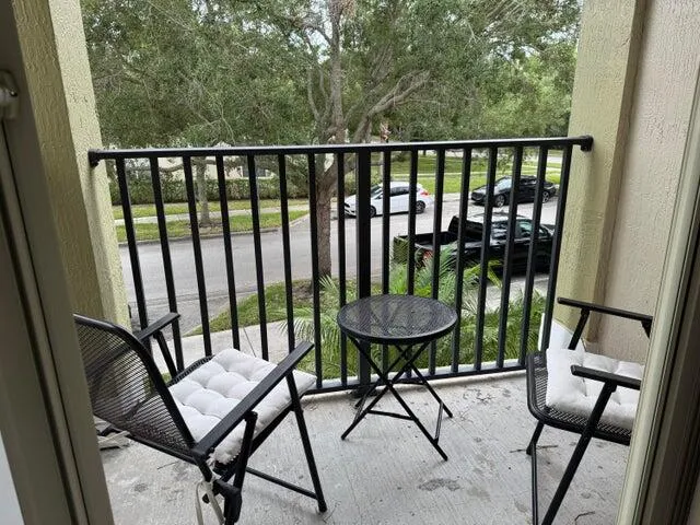 BALCONY
