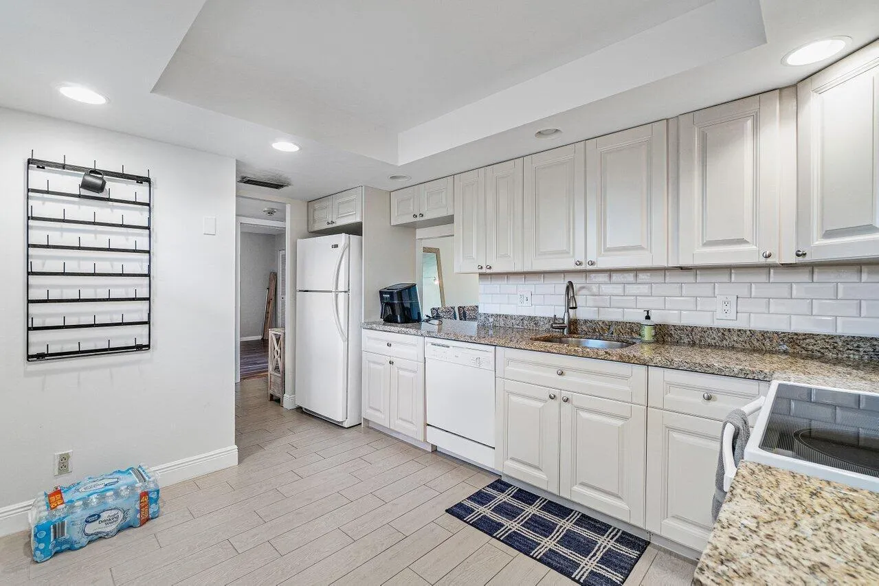 006-6000Northwest2ndAvenue-BocaRaton-FL-