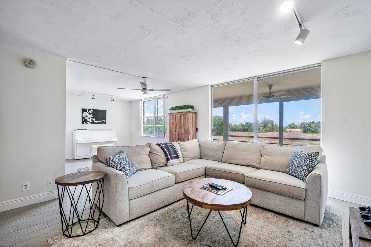 010-6000Northwest2ndAvenue-BocaRaton-FL-