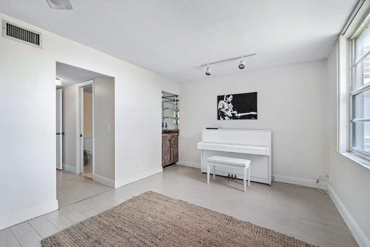 012-6000Northwest2ndAvenue-BocaRaton-FL-