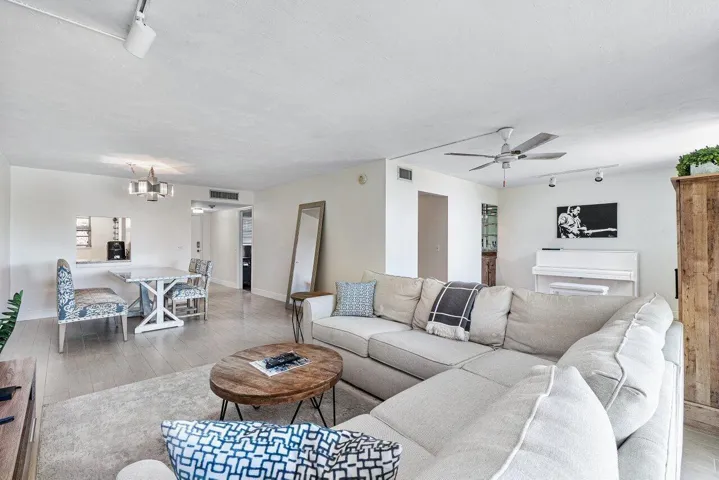011-6000Northwest2ndAvenue-BocaRaton-FL-