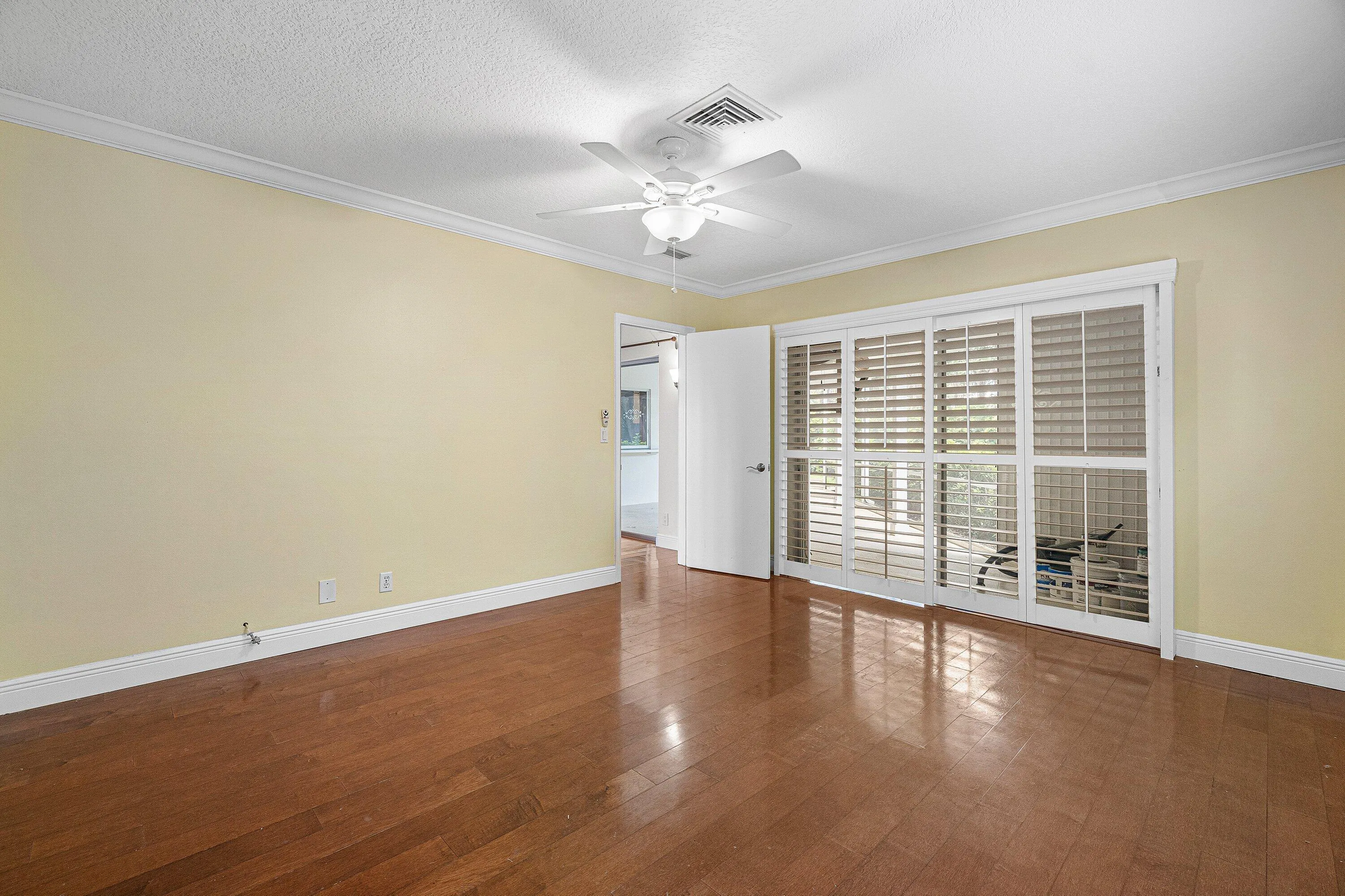 Primary suite