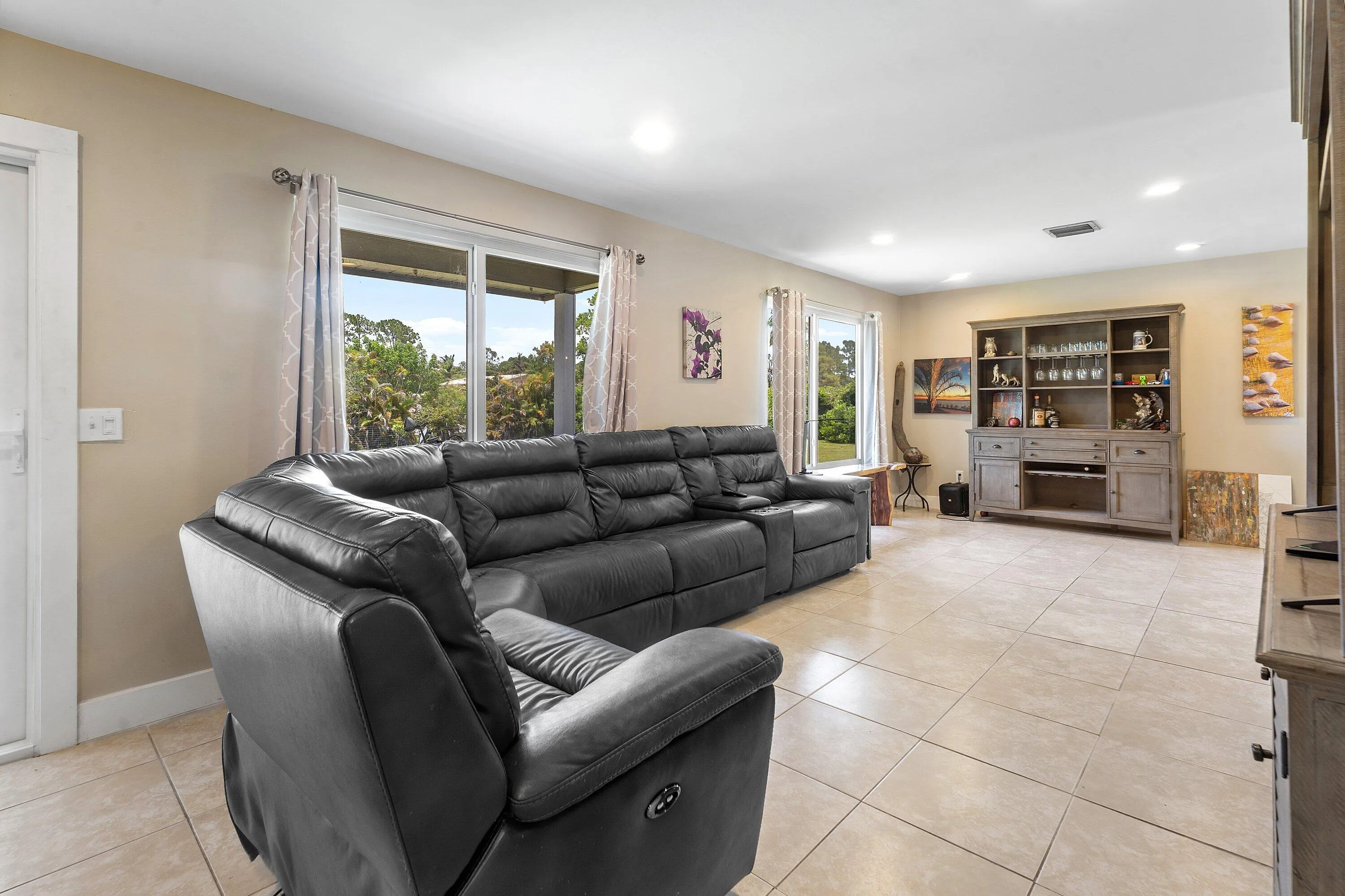 005-1294468thStreetNorth-WestPalmBeach-F