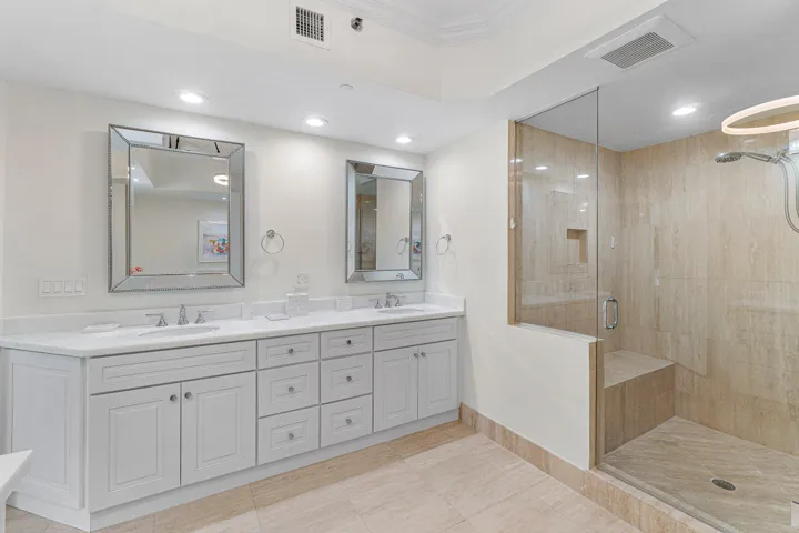 SHOWER WITH BENCH, DUAL SINK AREA