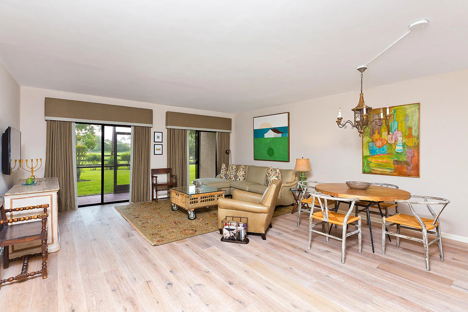 Living Room/DIning