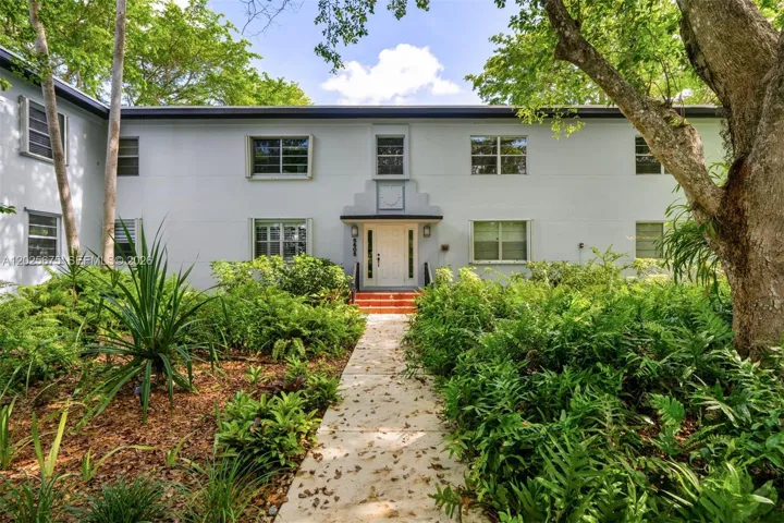 Sought-after Pathways Condo