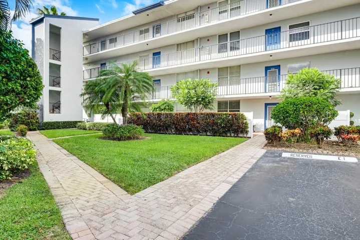 6650 S Oriole Blvd 103 (2)