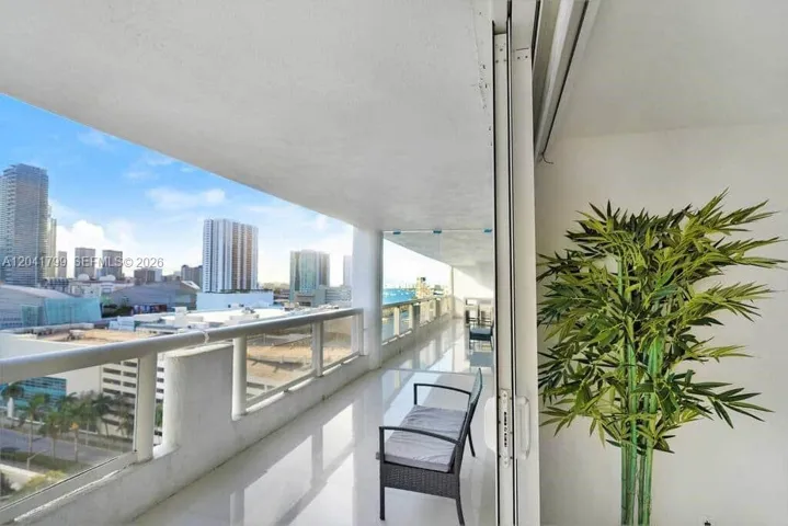 master balcony access
