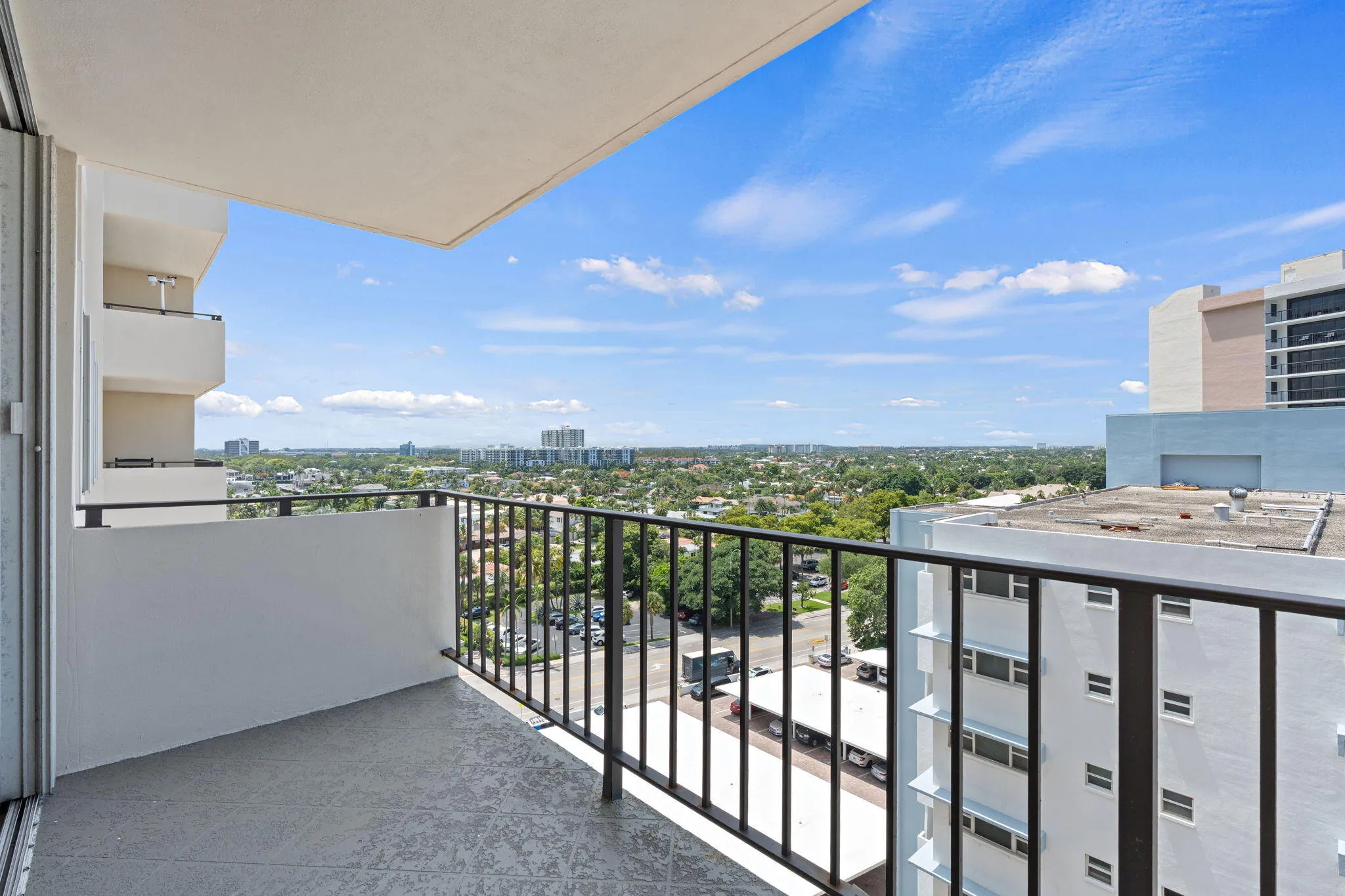6-web-or-mls-1900 S Ocean Blvd 10J, Pomp