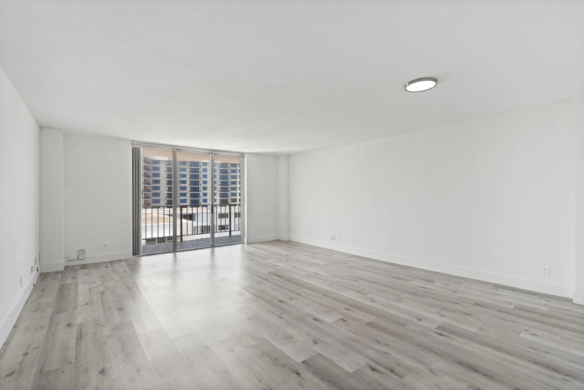 2-web-or-mls-1900 S Ocean Blvd 10J, Pomp