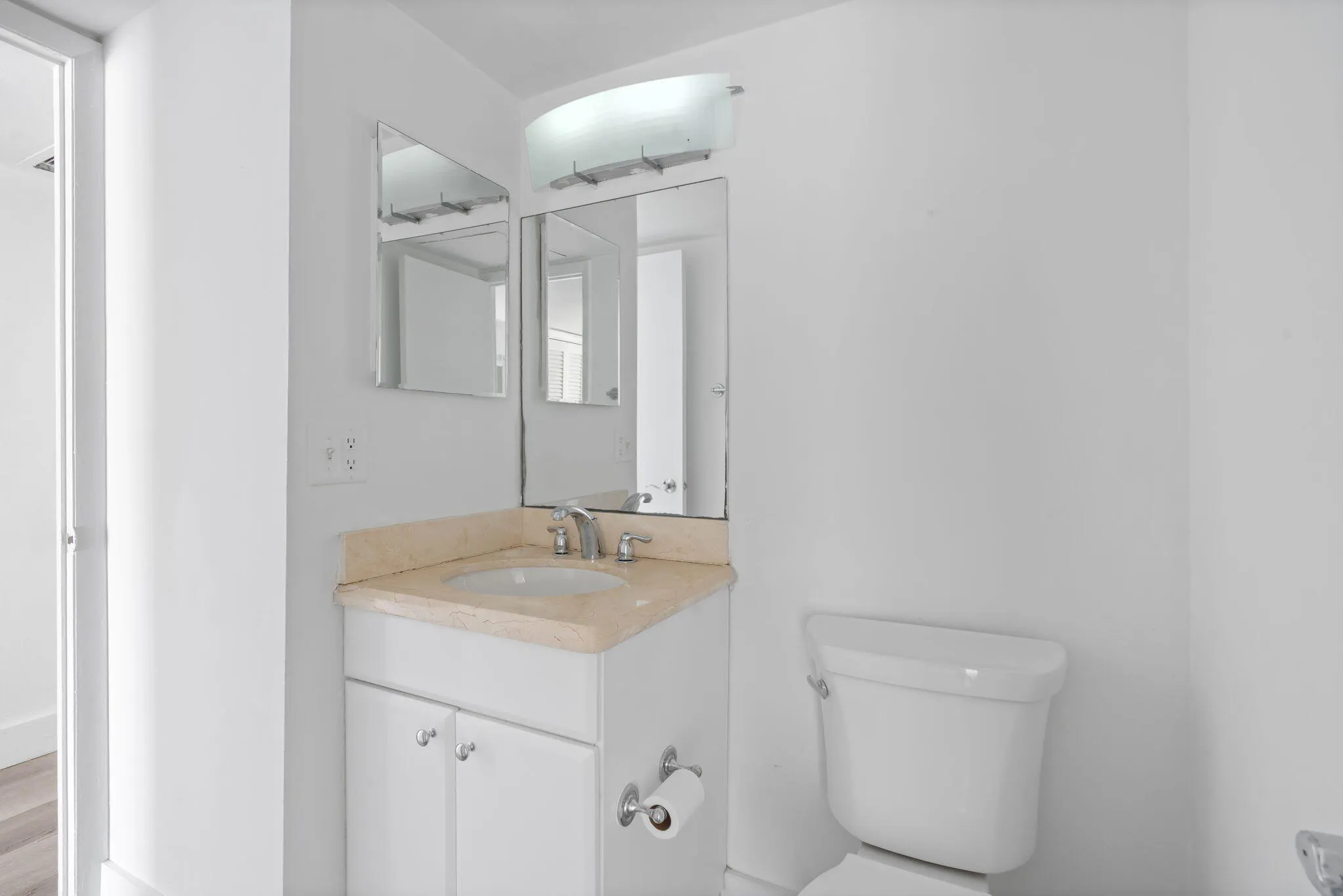 11-web-or-mls-1900 S Ocean Blvd 10J, Pom