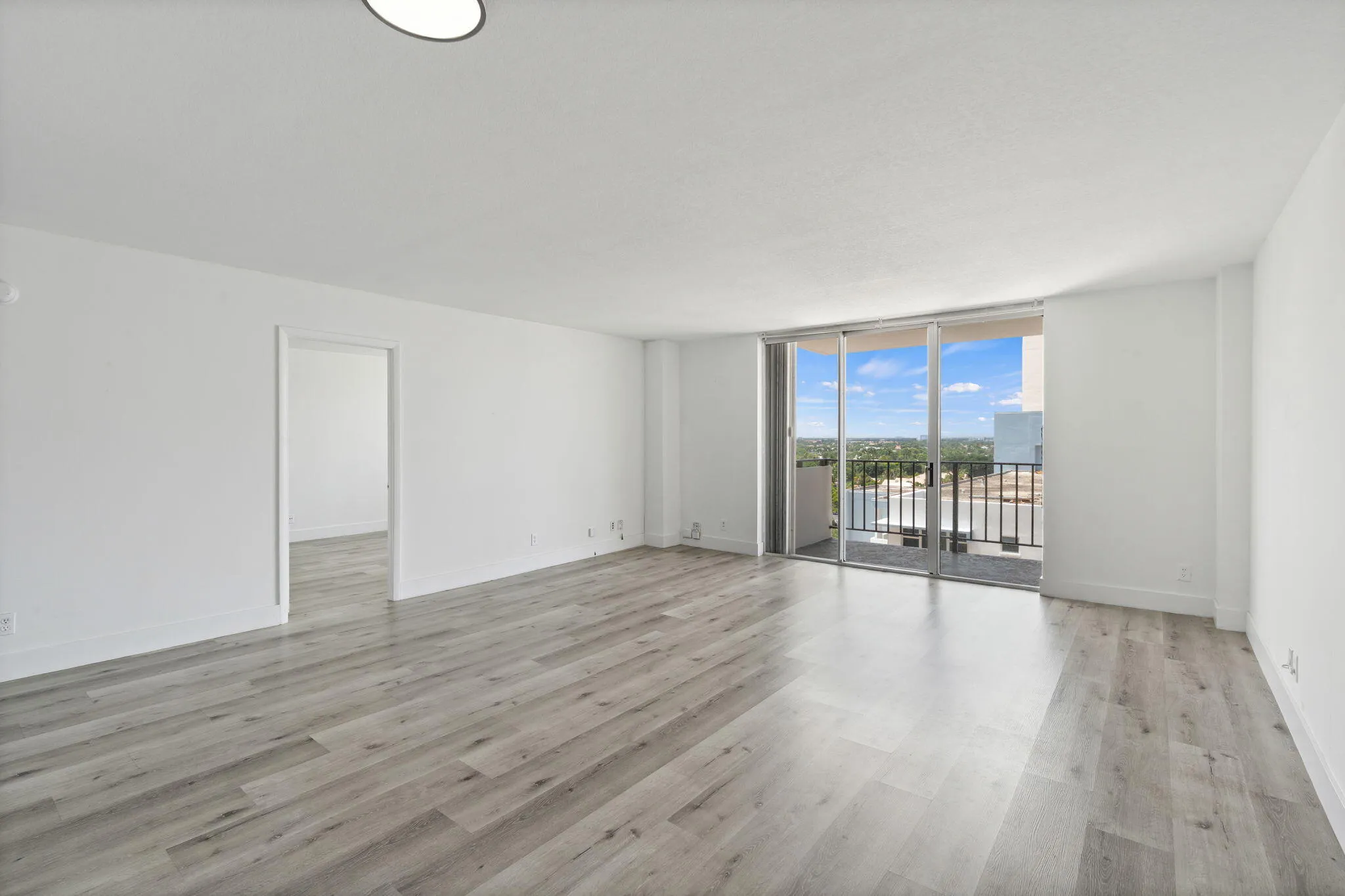 8-web-or-mls-1900 S Ocean Blvd 10J, Pomp