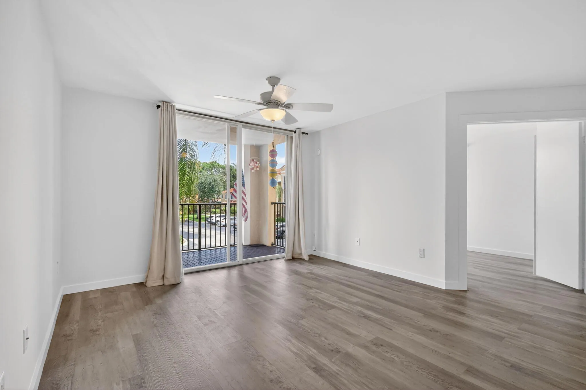 4-web-or-mls-F14A2976