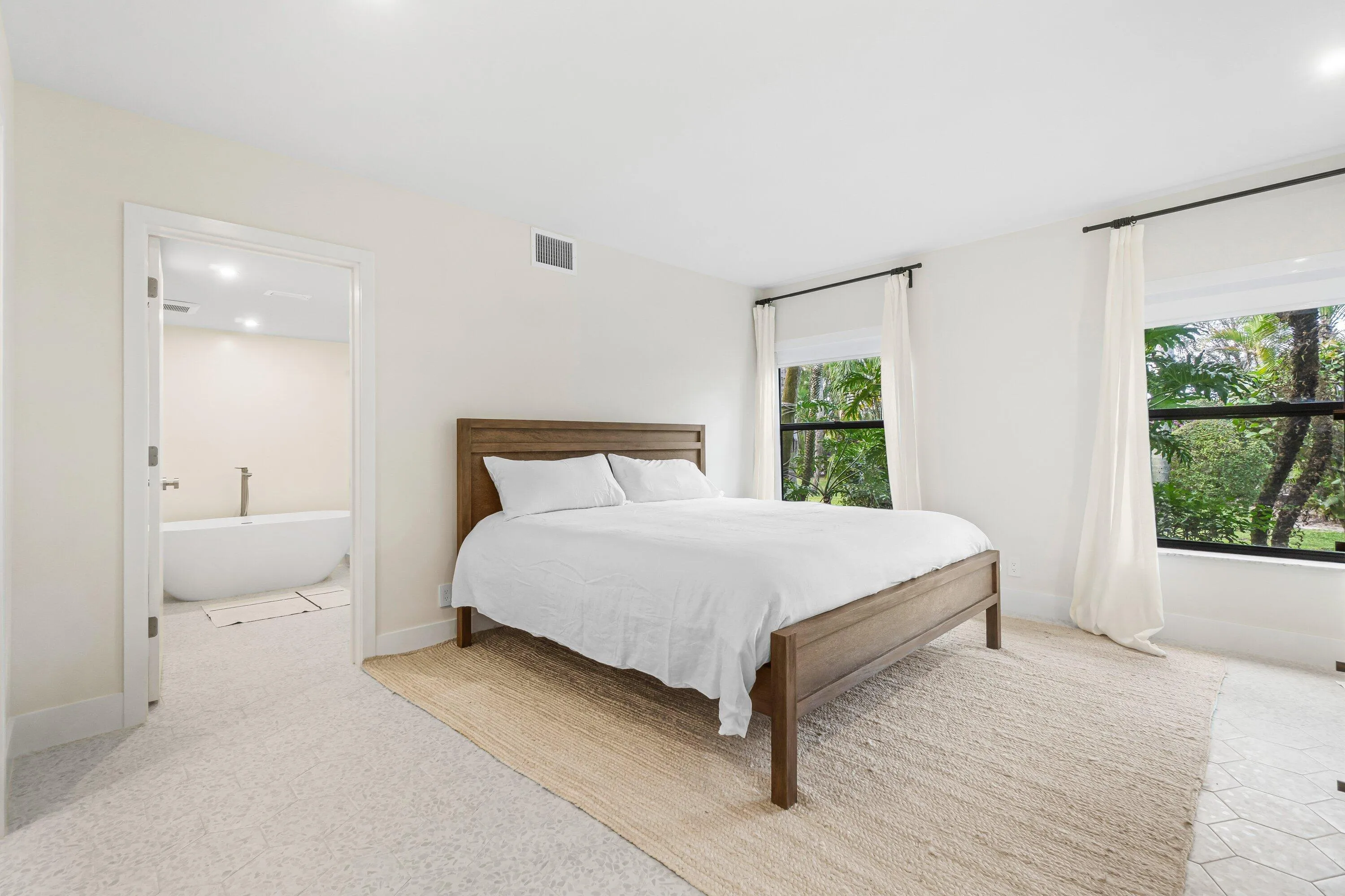 026-11223PondViewDrive-A103-Wellington-F