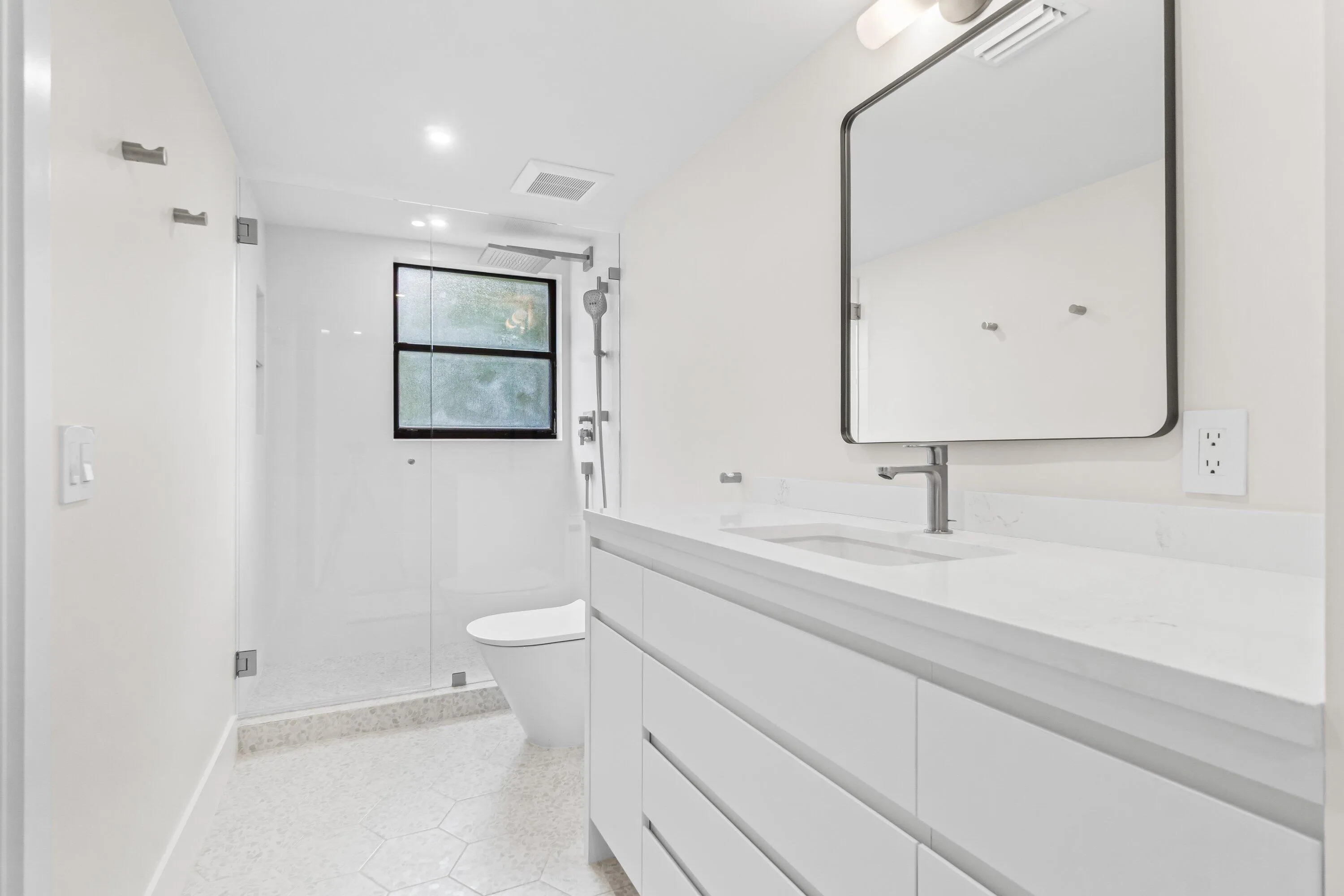 022-11223PondViewDrive-A103-Wellington-F