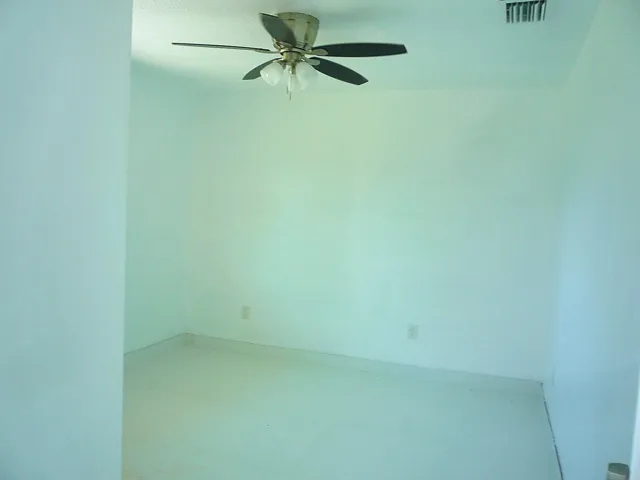 P1120438