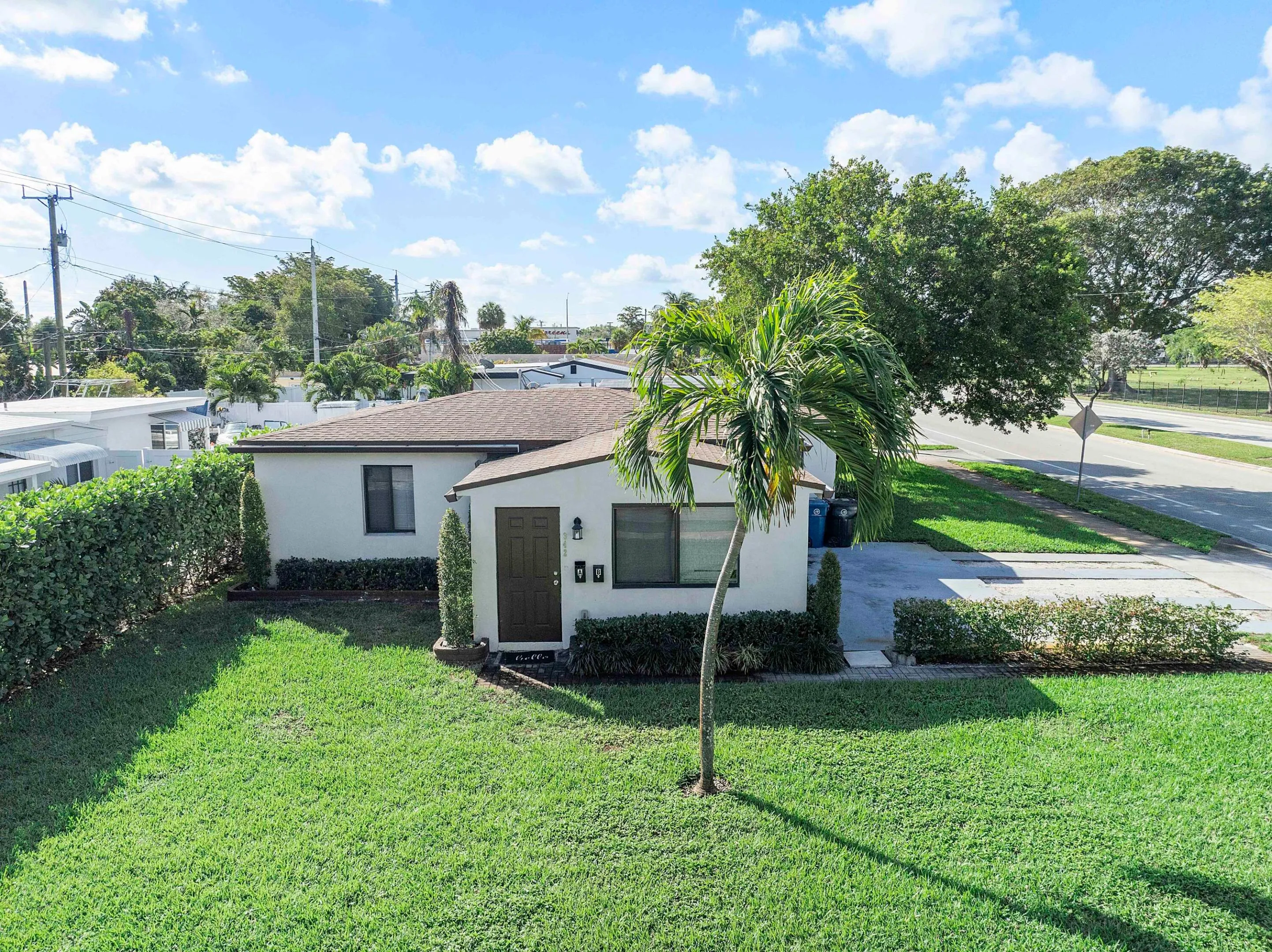 342 SW 22nd St_002