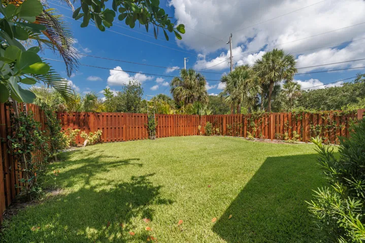 FENCED YARD
