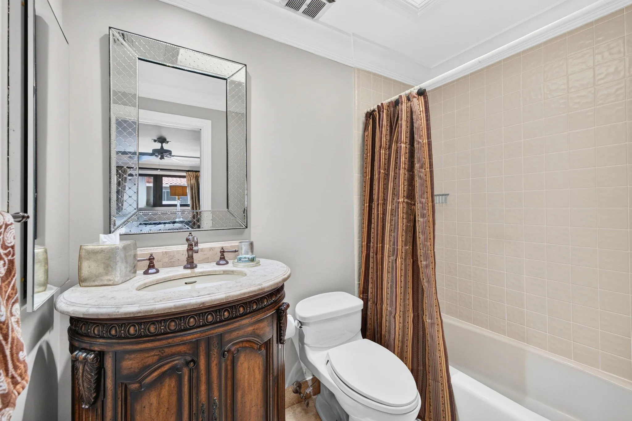058-Guest-Bath-Vanity