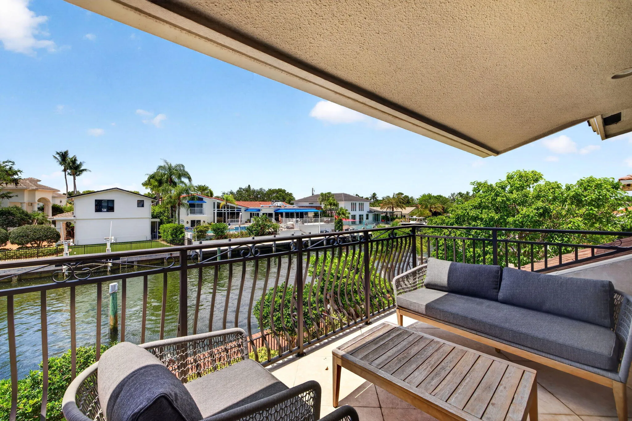 042-Covered-Balcony-Lounge